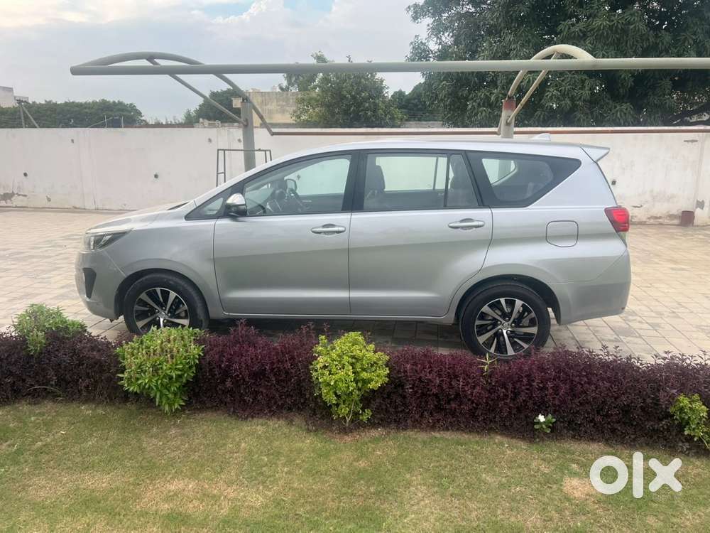 Toyota Innova Crysta 2022 Diesel 67000 Km Driven