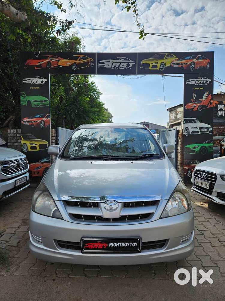 Toyota Innova 2.5 G (diesel) 8 Seater, 2006, Diesel