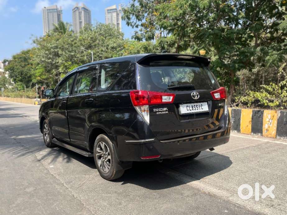 Toyota Innova Crysta [2020-ongoing] 2.4 Gx 7 Str, 2022, Diesel