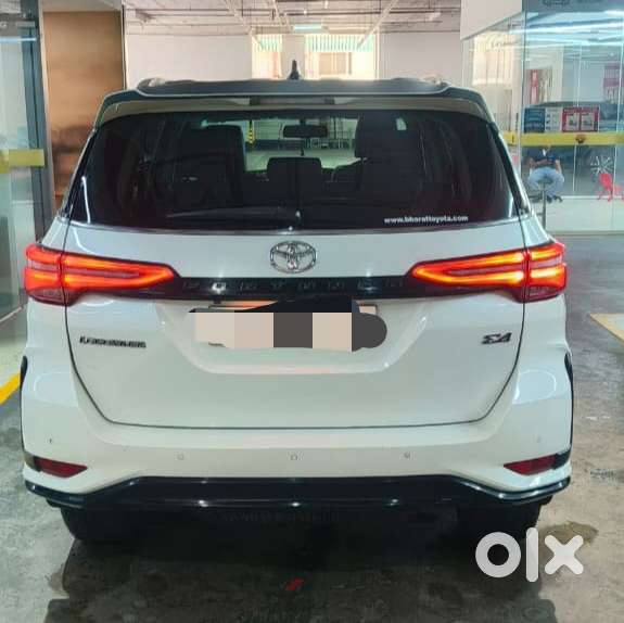 Toyota Fortuner Legender 4X4 AT 2.8, 2022, Diesel