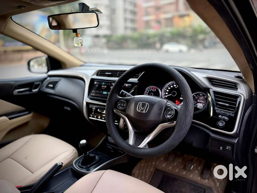 Honda City I-vtec V, 2017, Petrol