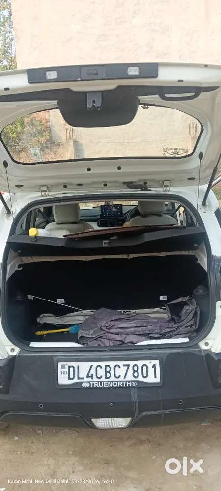 Tata Punch 1.2 Revotron Petrol 2024