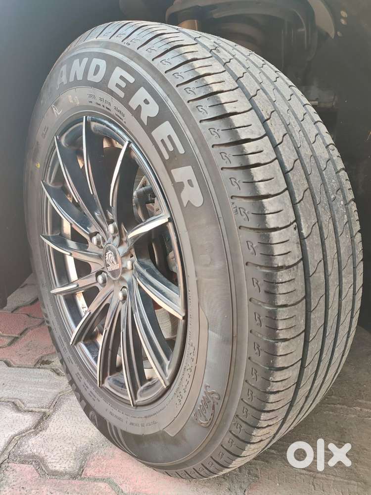 Mahindra Marazzo, 2019, Diesel