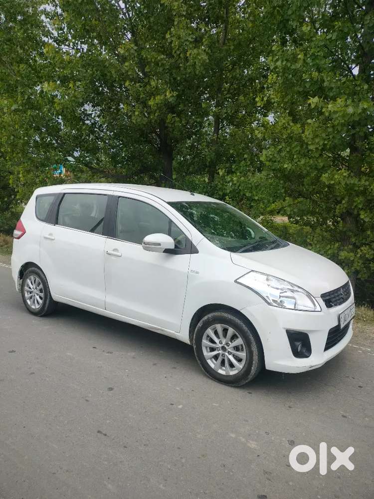 Maruti Suzuki Ertiga 2013 December Diesel Well Maintained