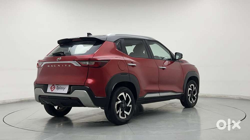 Nissan Magnite 1.0 Xv Dual Tone, 2023, Petrol