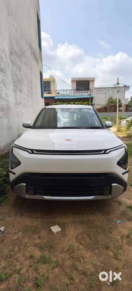 Kia Carens Clavis 2026 Variant