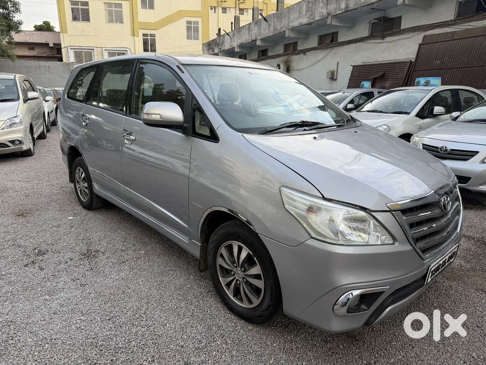 Toyota Innova 2.5 Vx 8 Str, 2015, Diesel