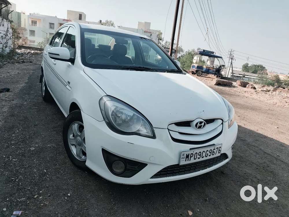 Hyundai Verna 2010 Diesel Well Maintained