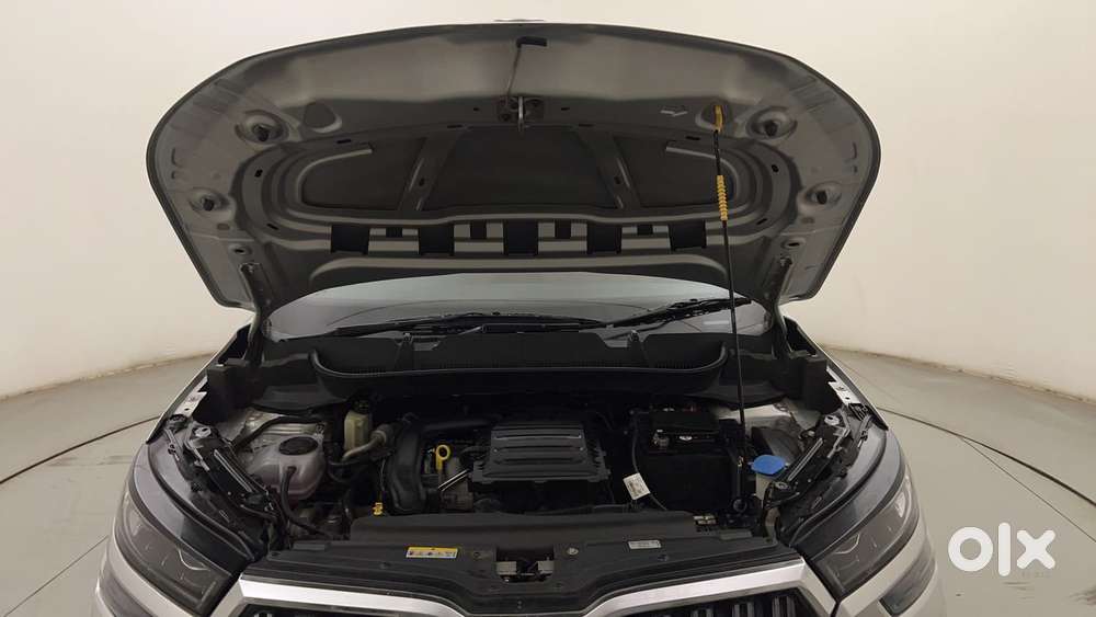 Skoda Kushaq 1.0 Tsi Ambition, 2023, Petrol