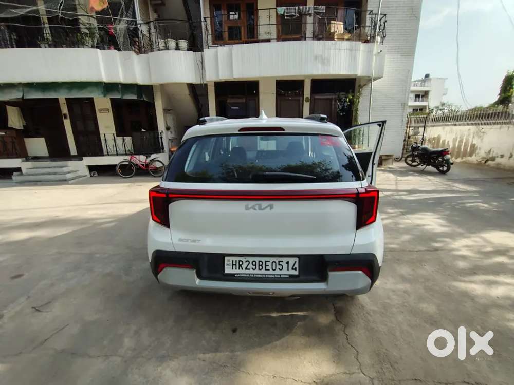 Kia Sonet 2025 Petrol 25751 Km Driven