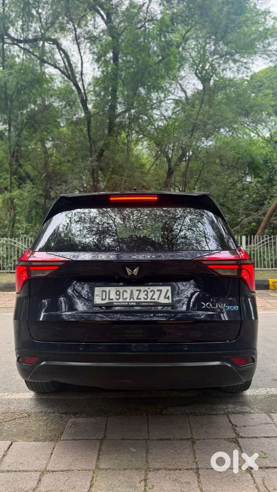 Mahindra Xuv700 2.0 Ax 3 Petrol Mt 5 Str, 2022, Petrol