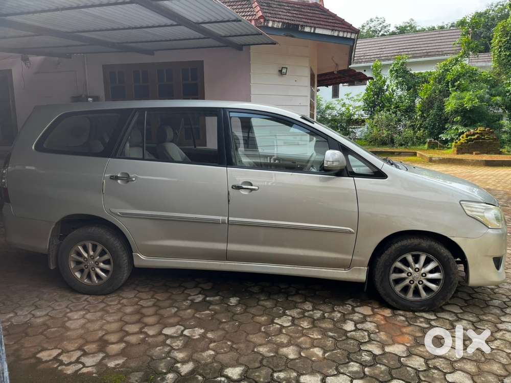Toyota Innova 2013 Diesel Well Maintained