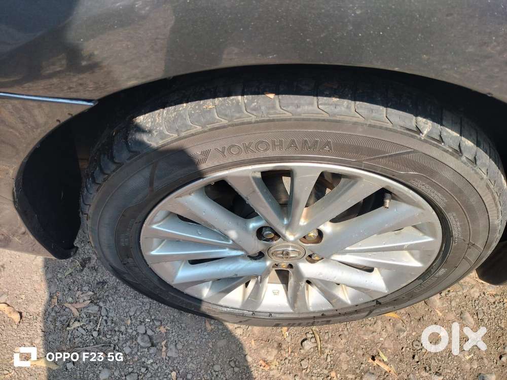 Toyota Camry 2.5l Automatic, 2015, Cng & Hybrids