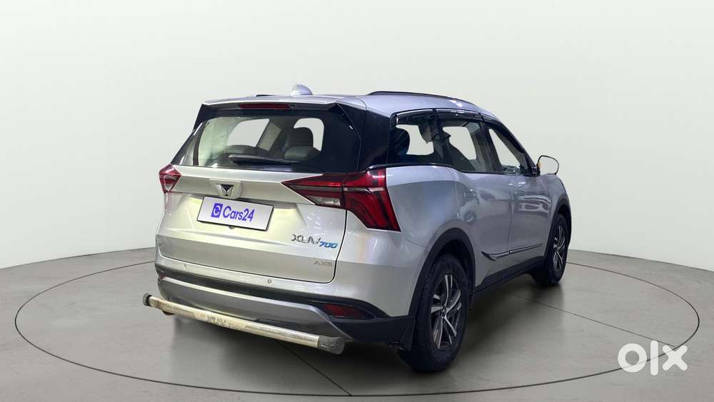 Mahindra Xuv700 2.0 Ax 5 Petrol Mt 7 Str, 2022, Petrol