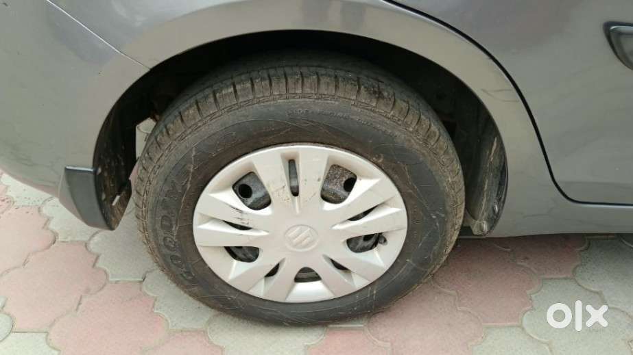 Maruti Suzuki Swift Dzire Vxi At, 2012, Petrol