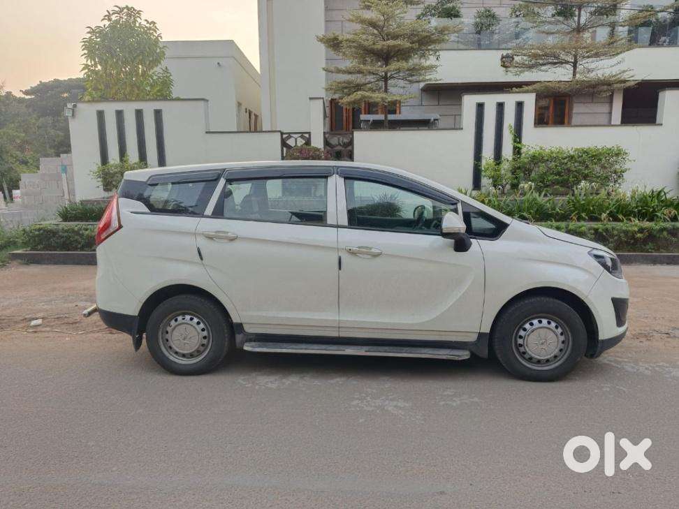 Mahindra Marazzo M2, 2018, Diesel