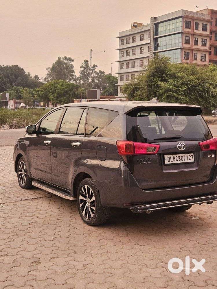 Toyota Innova Crysta [2020-ongoing] 2.4 Zx At 7 Str, 2022, Diesel