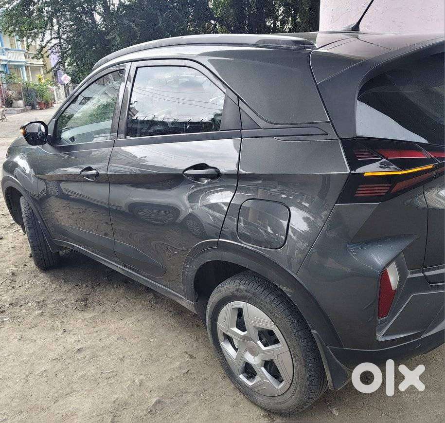 Tata Nexon 1.2 Revotron Xt, 2025, Diesel