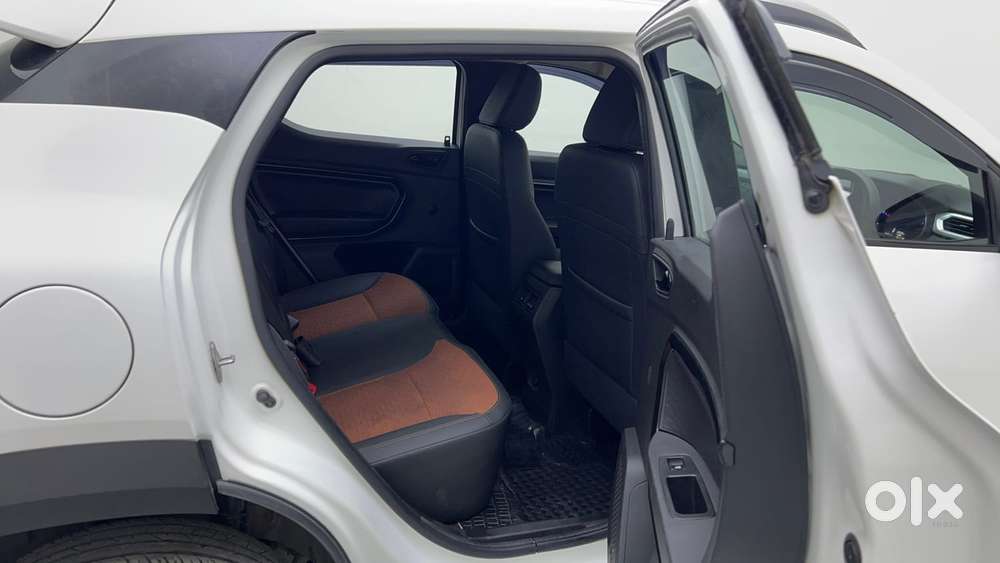 Renault Kiger Rxt Opt, 2024, Petrol