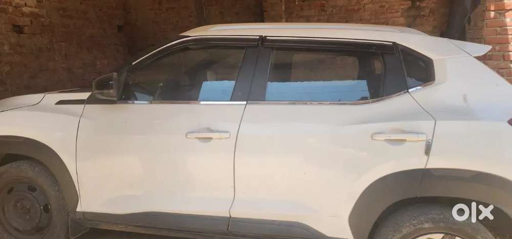 Nissan Magnite Xl Mt2021 Petrol  63,000 Km  Good Condition  4.10l