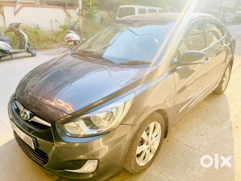 Hyundai Verna Petrol 2011