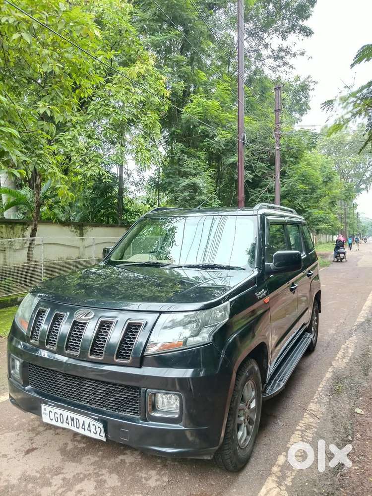 Mahindra Tuv 300 T10 Amt (automatic), 2018, Diesel