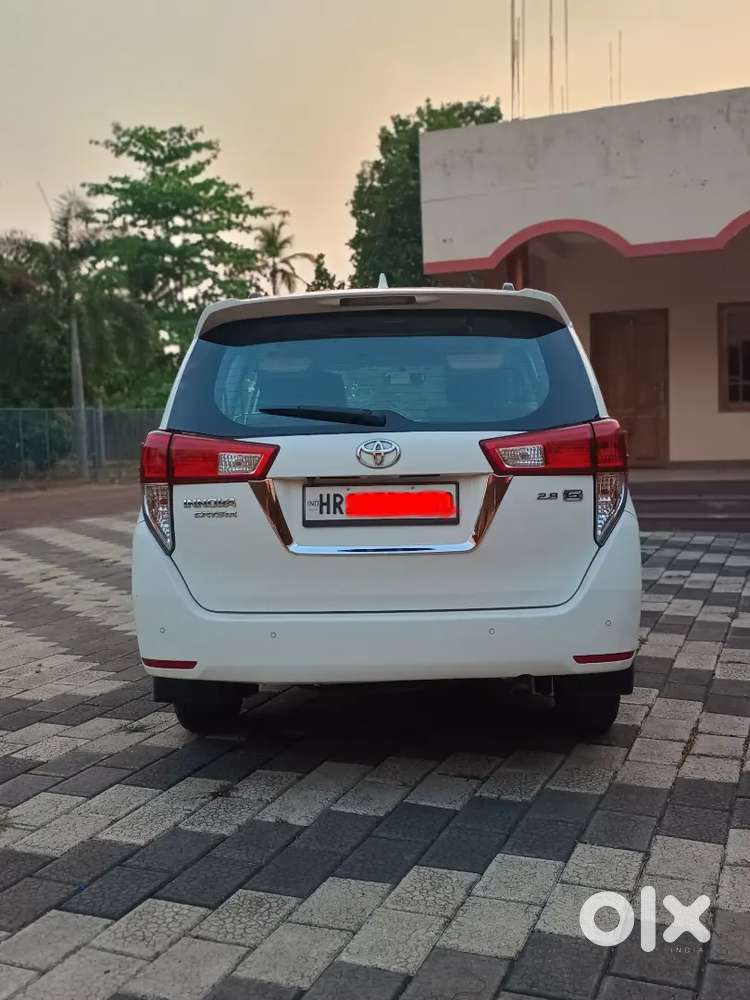 Toyota Innova Crysta 2019 Diesel 120000 Km Driven