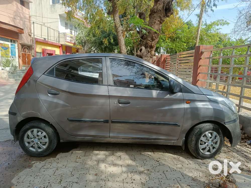 New Condition Delhi No Registered With Center Locking..