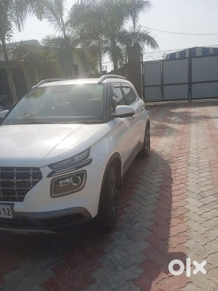 Hyundai Venue Diesel Sx 2022 Manual With Vip No. Plate