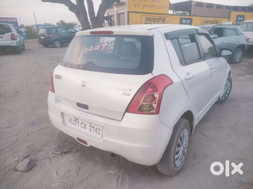 Maruti Suzuki Swift 2010