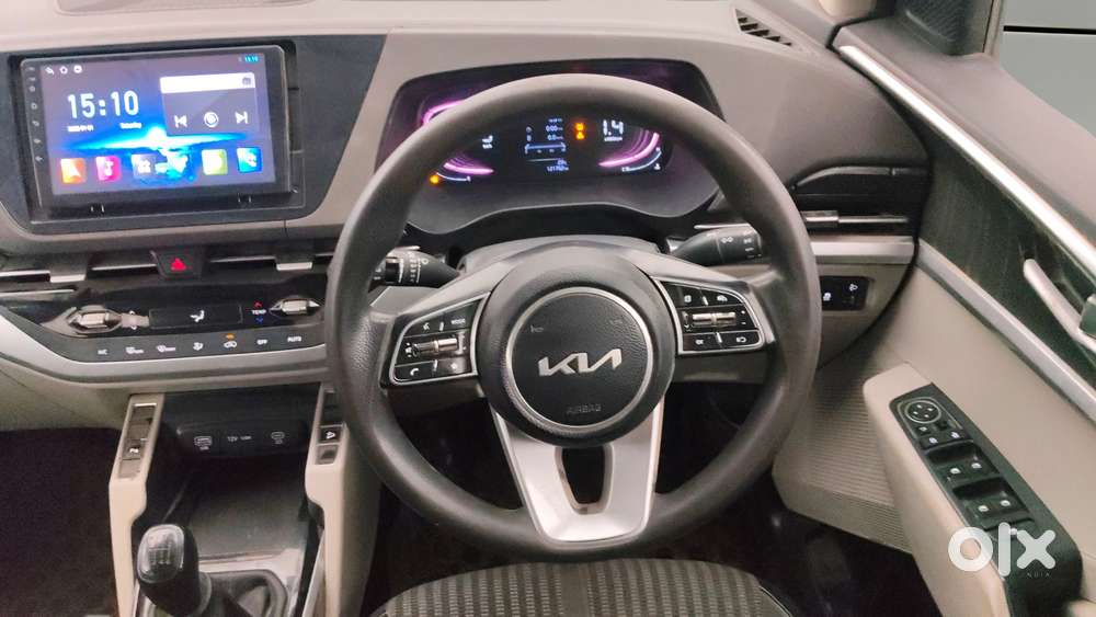 Kia Carens 1.5 Prestige Plus 7 Str Imt, 2022, Petrol