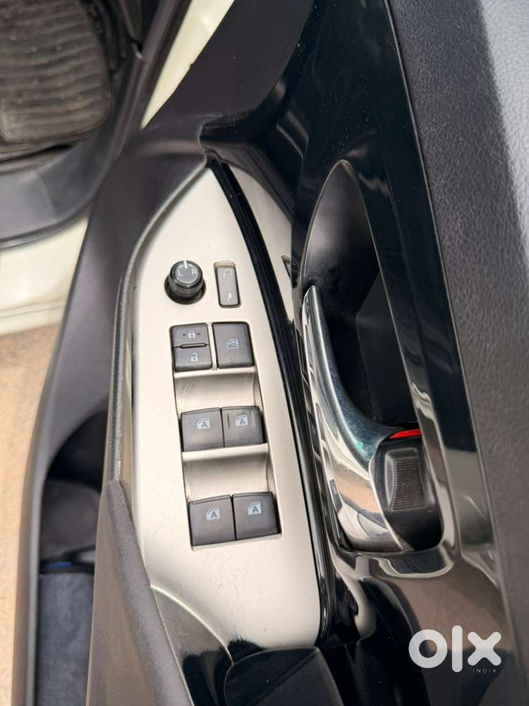Toyota Innova Crysta Diesel Manual 2016