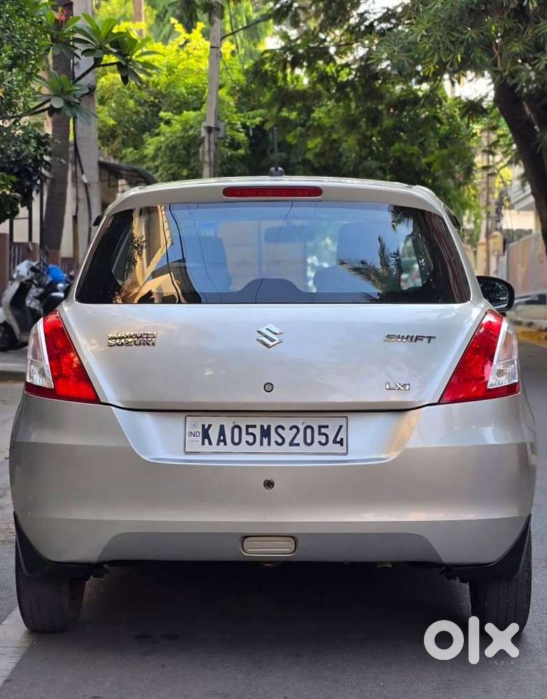 Maruti Suzuki Swift Lxi, 2015, Petrol