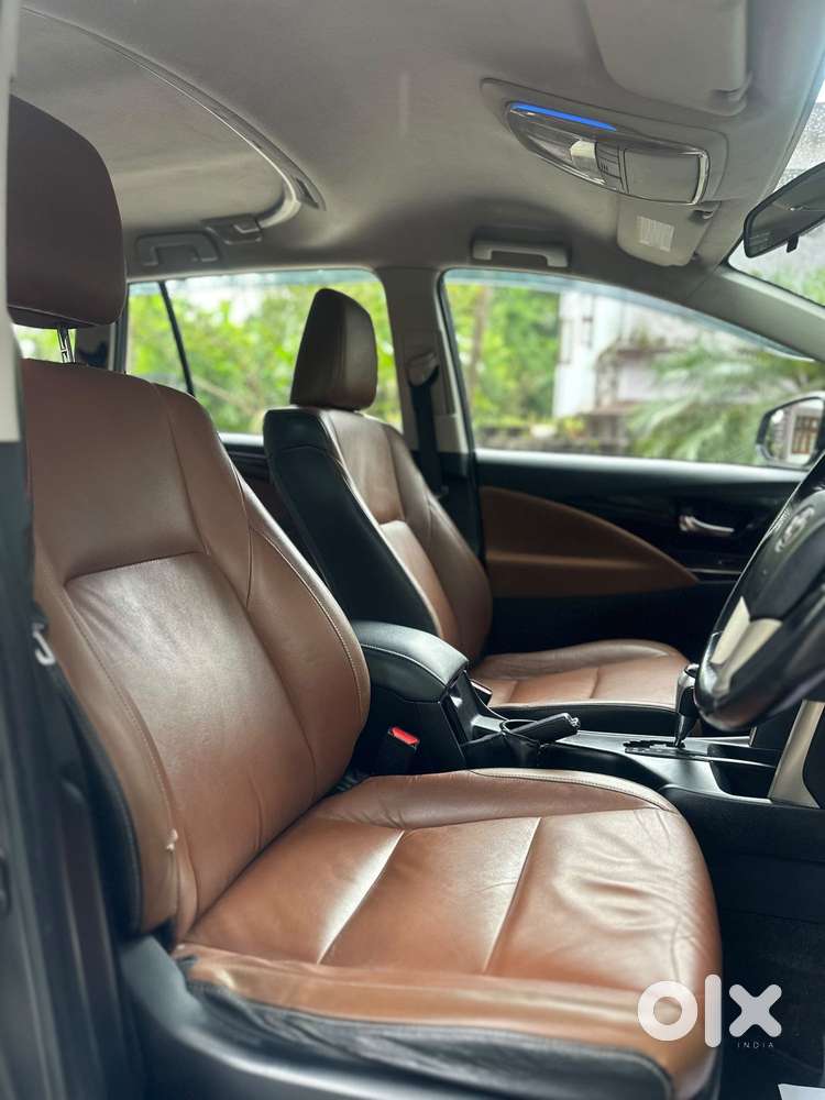 Toyota Innova Crysta 2.8 Zx At, 2016, Diesel