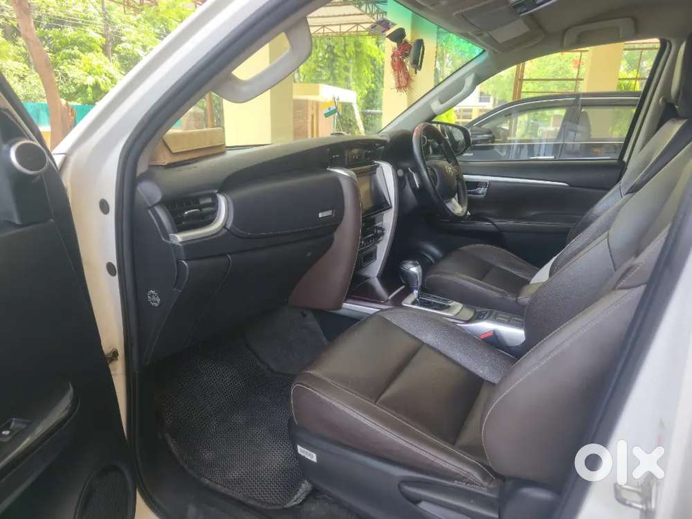 Toyota Fortuner 2018 Diesel 176000 Km Driven