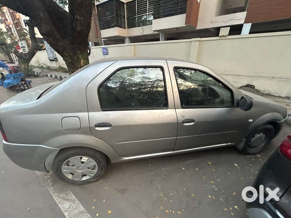 Mahindra Logan Petrol 2008