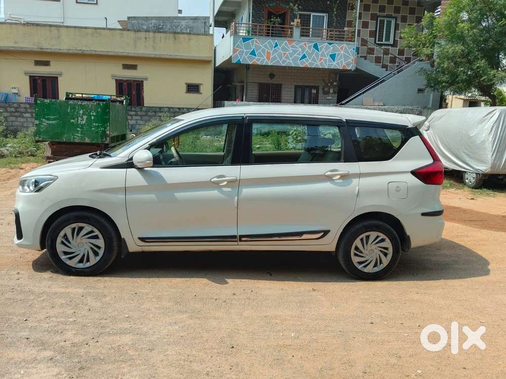 Maruti Suzuki Ertiga 2022-2023 Vxi Cng, 2021, Petrol