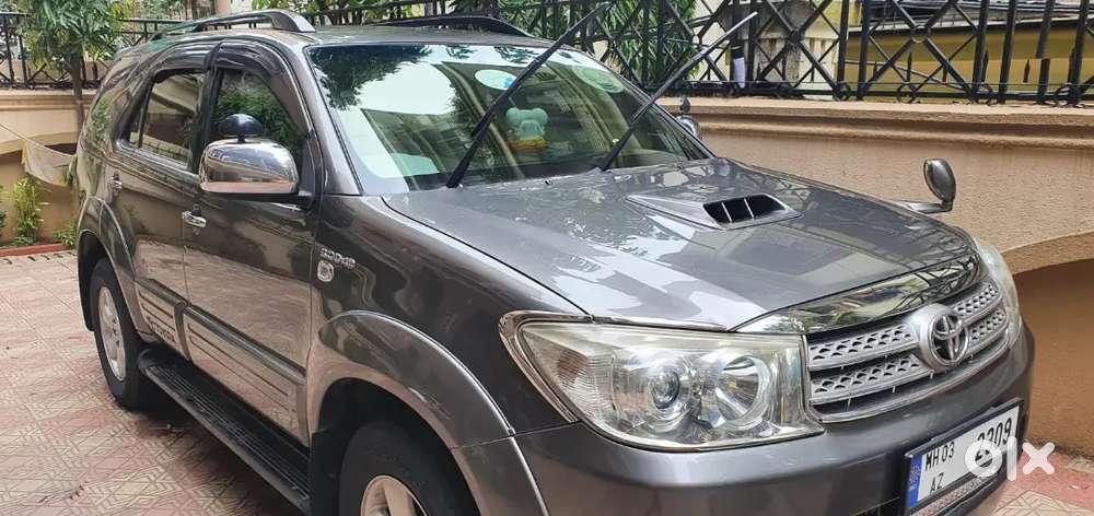 Toyota Fortuner 3.0 4x4 2011 Super Class Condition