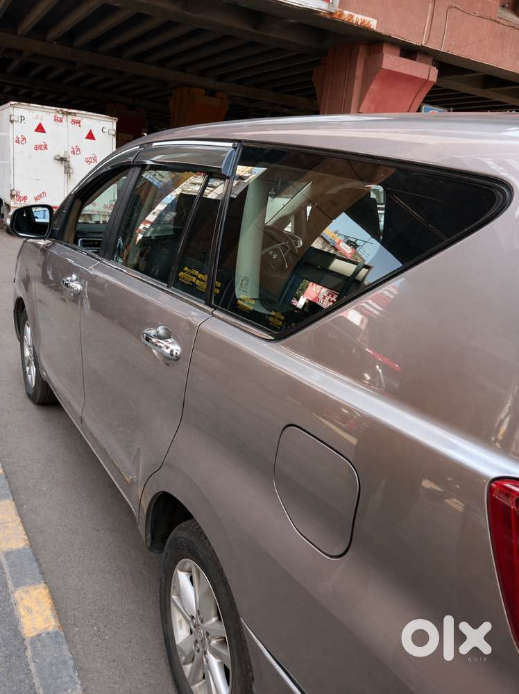 2016 Toyota Innova Crysta 2.4 V Diesel 1st Ownerexcellent Condition