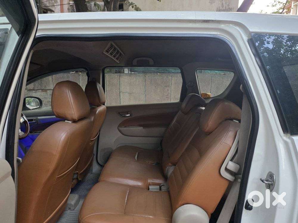 Maruti Suzuki Ertiga 1.4 Vxi Cng Anniversary Edition, 2018, Cng & Hy..