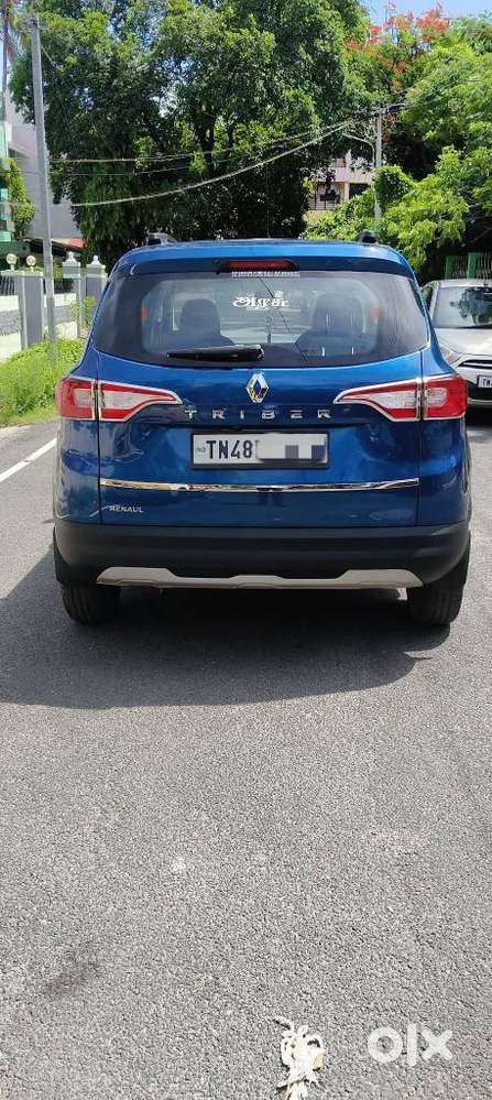 Renault Triber Rxz, 2022, Petrol