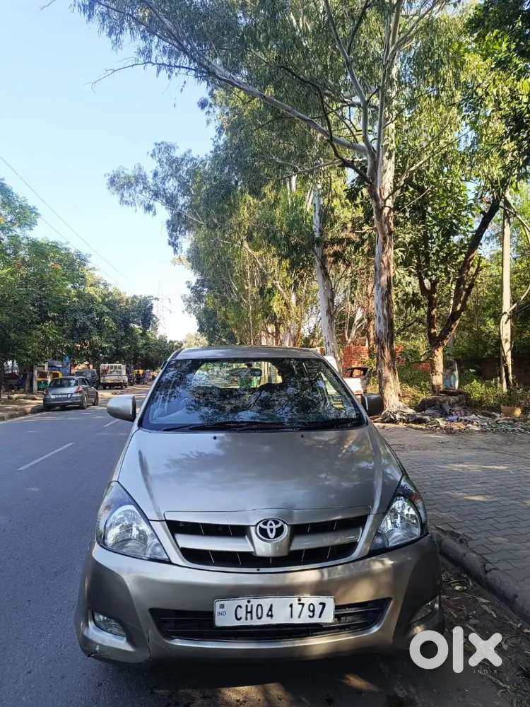 Toyota Innova Diesel 2007 Variant