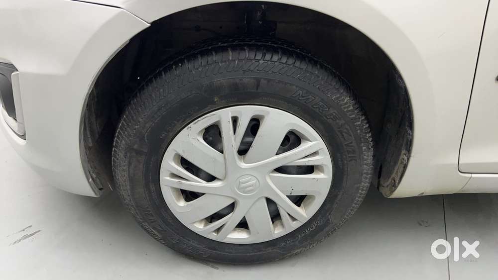 Maruti Suzuki Swift Vxi Optional, 2016, Petrol