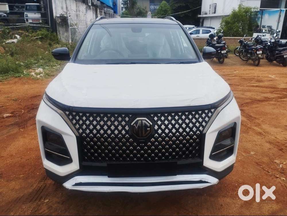 Mg Hector Plus 2025 Petrol 7800 Km Driven