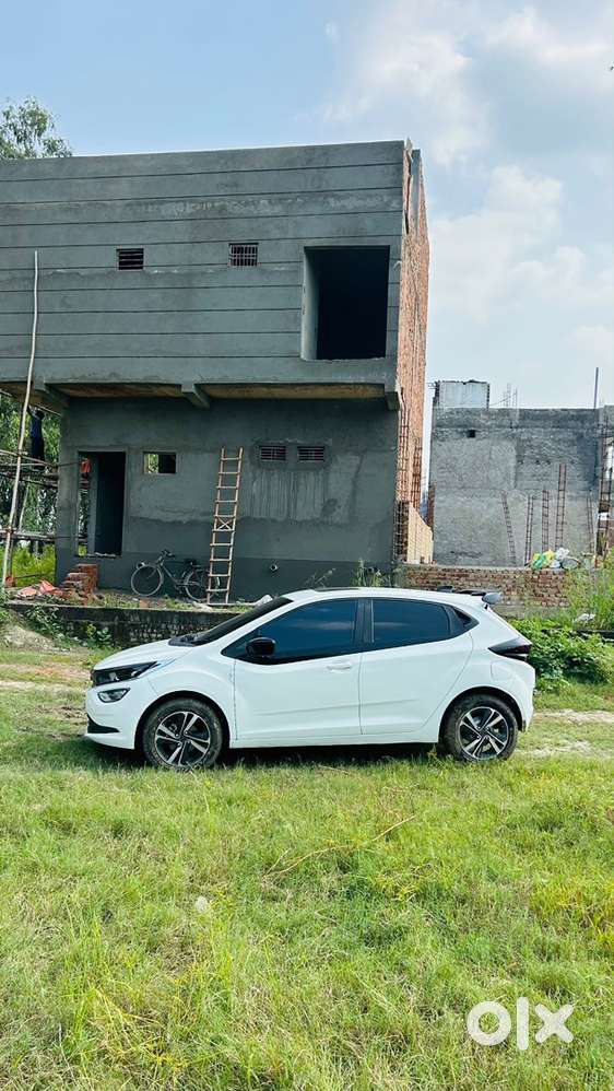 Tata Altroz Icng Sunroof 2023