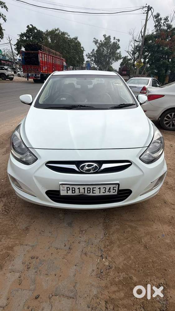 Hyundai Fluidic Verna 2013