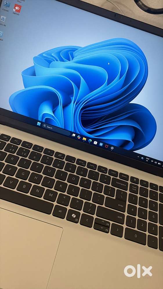 Dell 15 Dc 15260 CORE Ultra 5 16 GB RAM 512 SSD