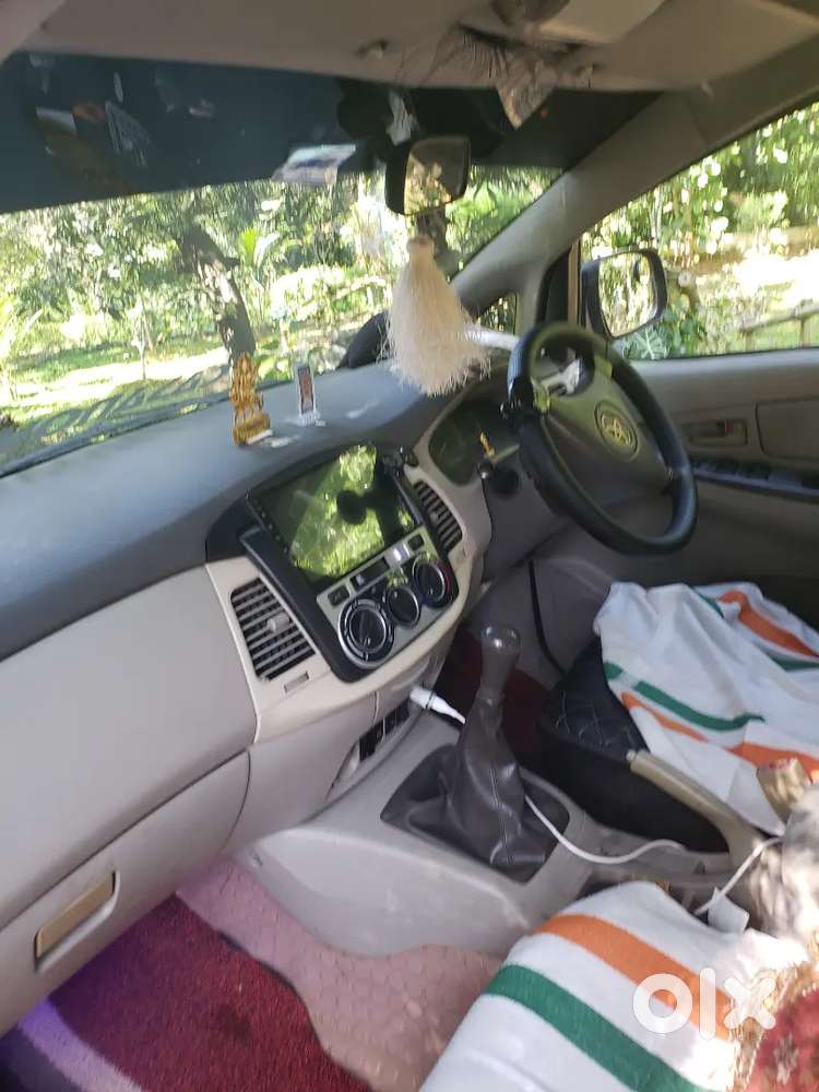 Toyota Innova 2011 Diesel 320000 Km Driven