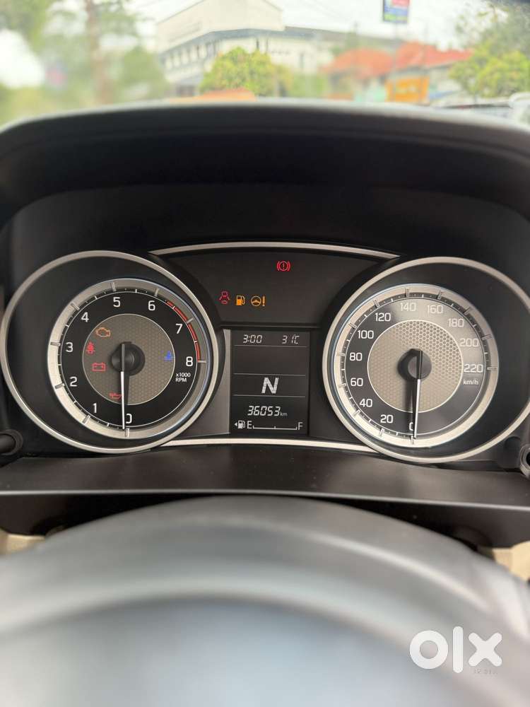 Maruti Suzuki Dzire Vxi Ags, 2022, Petrol