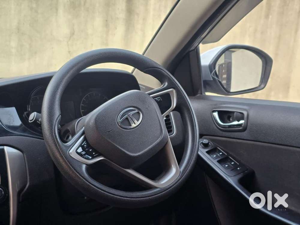 Tata Bolt 2015 Xt 1st Owner Petrol